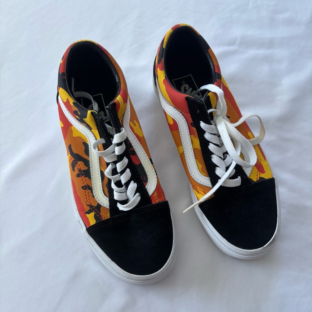 Vans Old Skool Low Top Black Flames Size 5.5 Men’s 7 Women’s Skater Sneakers